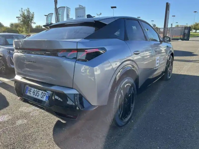 Peugeot 3008 electrique 73 kwh 210 ch — photo 5
