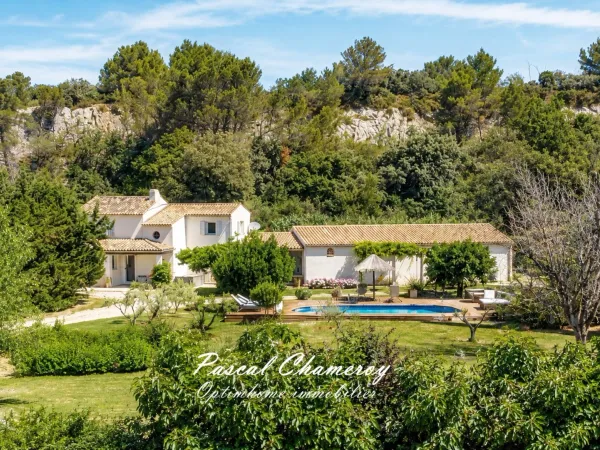 MÉRINDOL (84) | Magnifique maison de charme de 215 m² avec possibilité de revenus locatifs