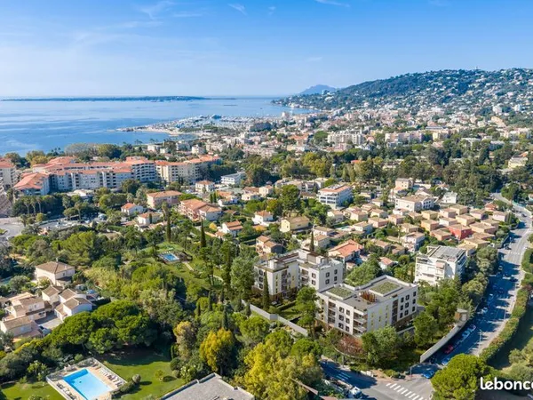 Appartement - 3 pièces - CLOS ANTIBES