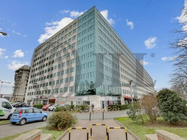 Bureau 1726 m²