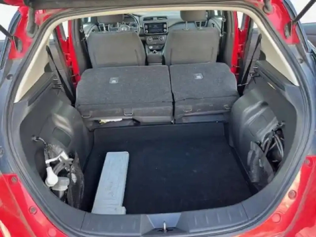 Nissan Leaf electrique 40kwh — photo 24