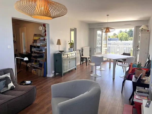 Appartement 3 pièces 84 m²