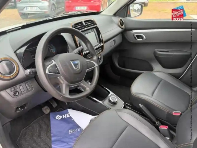 Dacia Spring 45ch confort plus - achat intégral camera gps — photo 15