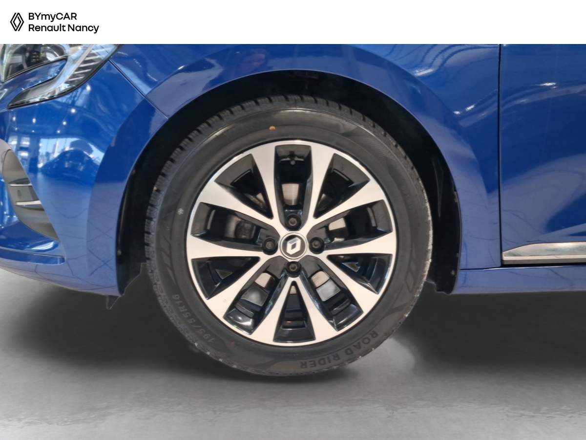 Renault Clio TCe 90 — photo 14
