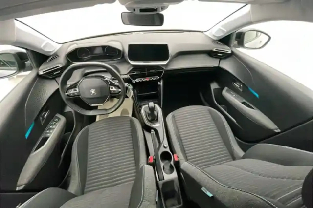 Peugeot 208 puretech 75 s&amp;s bvm5 — photo 9
