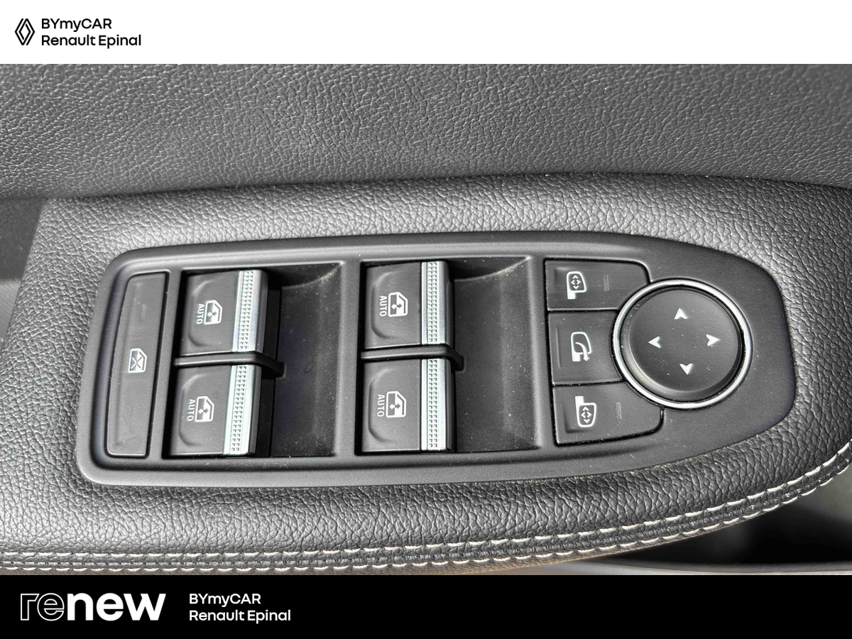 Renault Arkana E-Tech 145 - 21B — photo 17