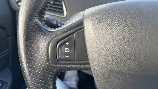 Renault Grand Scenic 1.6 dCi 130 - Bose Edition – 2015 – 131155 km – Diesel – Boîte Manuelle — photo 14
