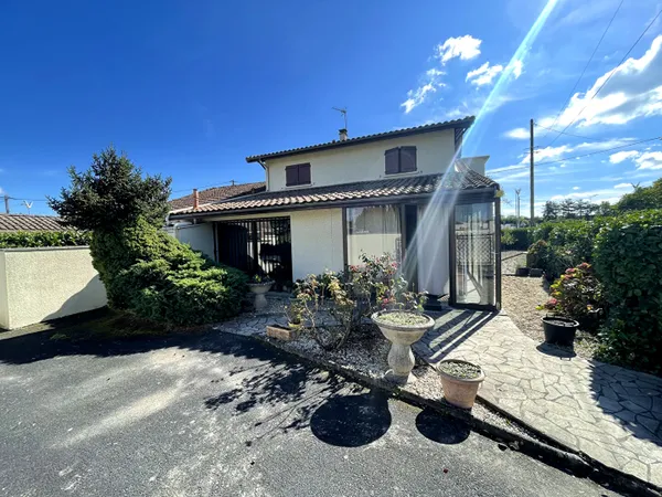 Villenave-d'Ornon ? Maison avec ascenseur, jardin plein sud