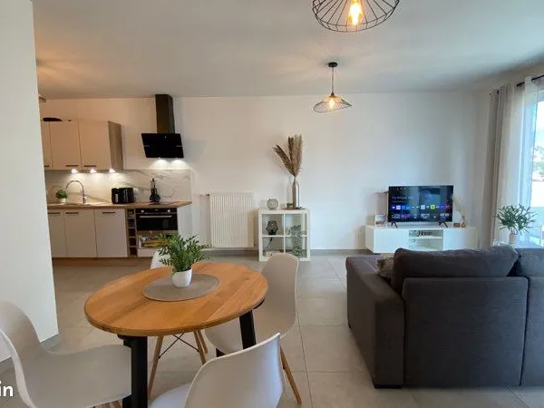 Chambéry T1 Bis de 38m2 avec parking privé et balcon