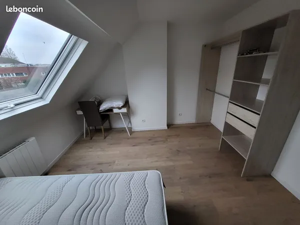 Chambre colocation meublée 62m², Lens, 390