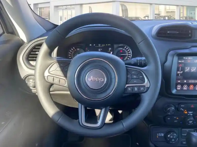 Jeep Renegade 1.3 turbo t4 190 ch phev bva6 4xe eawd limited — photo 12
