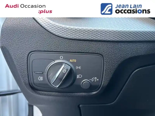 Audi Q2 35 tfsi 150 s tronic 7 — photo 20