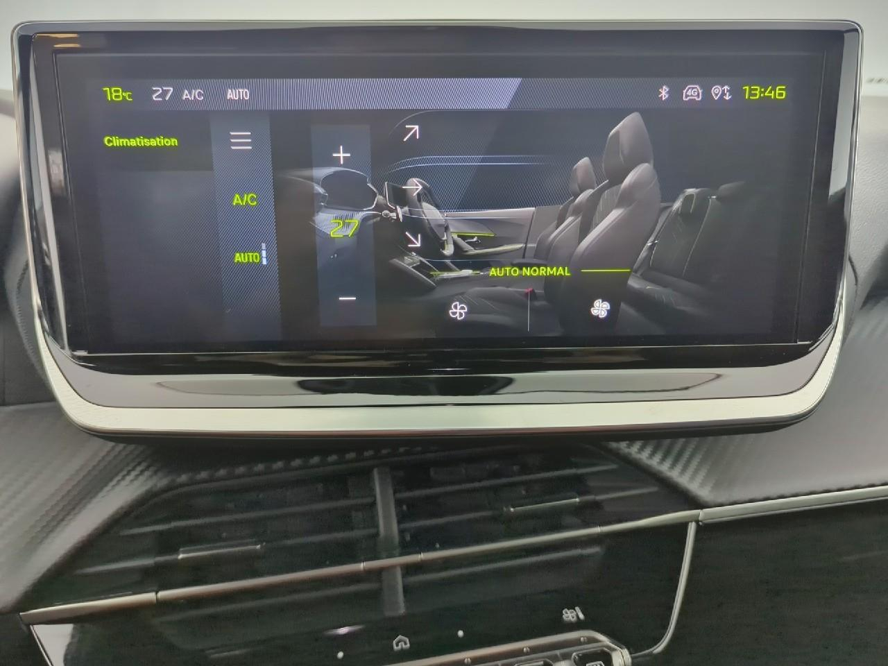 Peugeot 2008 hybrid 145 ch e-dcs6 allure — photo 15