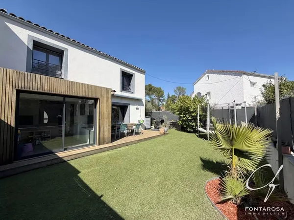 SAINT-RAPHAËL - Secteur recherché proche Agay / Valescure - Maison rénovée 3 chambres avec jardin