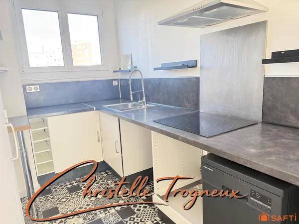 Appartement centre ville dans rue calme