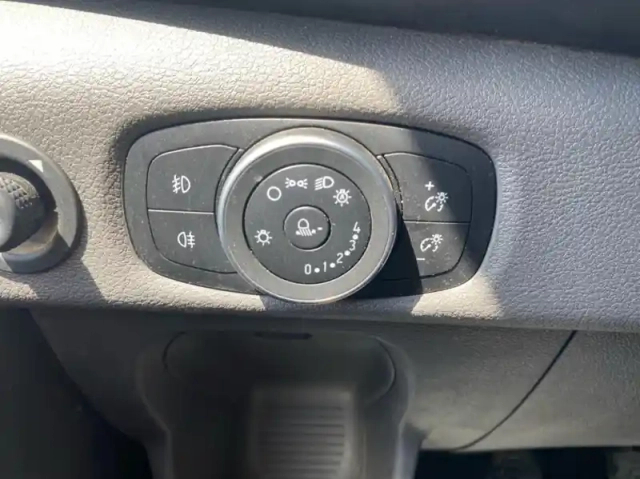 Ford Transit châssis ccb p350 l2 2.0 ecoblue 165ch trend — photo 17