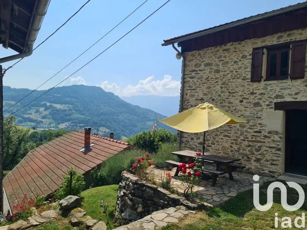 Maison 8 pièces 189 m²