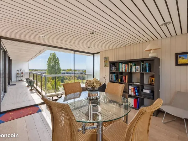 Appartement 7 pièces 144 m²