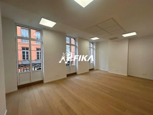 Bureaux 330 m²