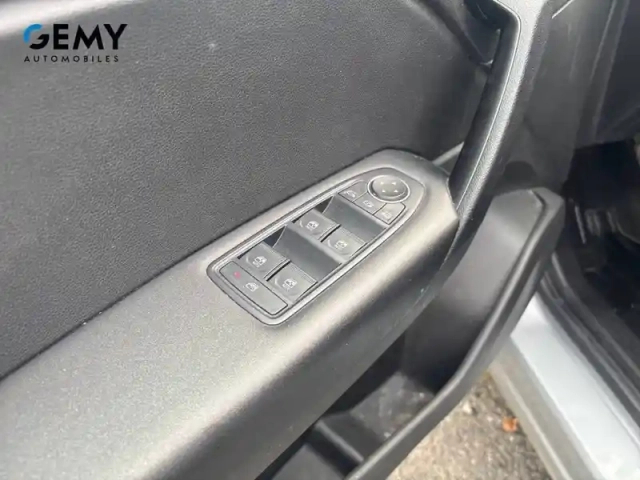 Renault Captur blue dci 95 — photo 12