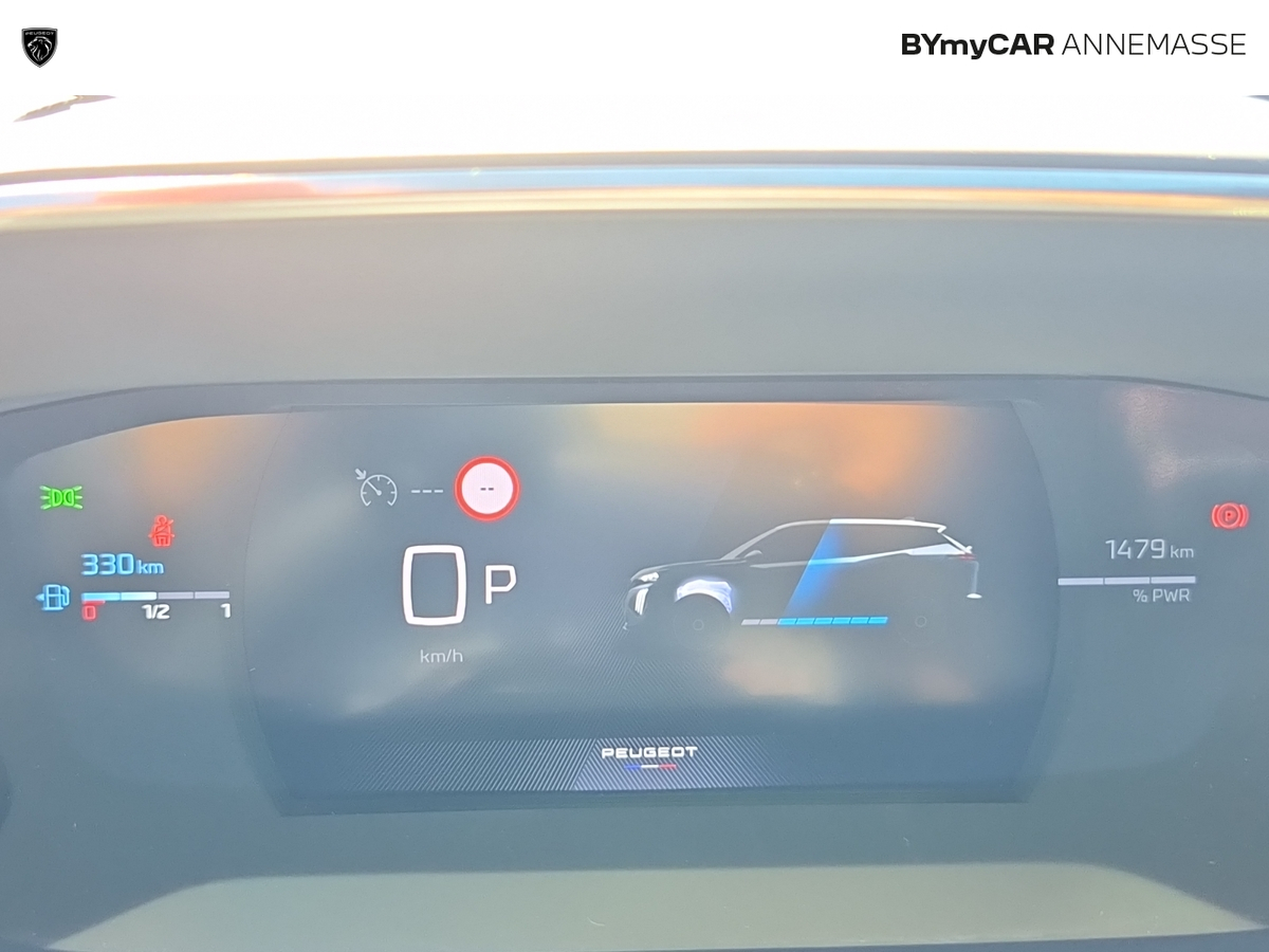 Peugeot 2008 Hybrid 145 e-DCS6 — photo 26