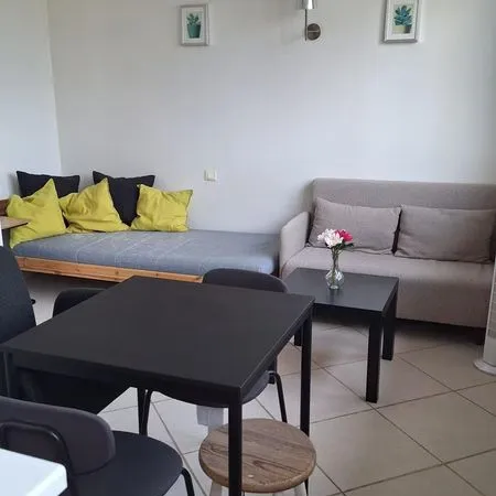 Location appartement avec balcon Villejuif 23m² Metro Léo Lagrange