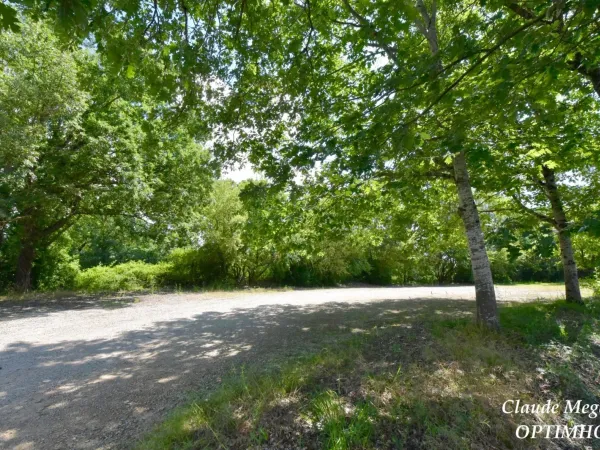 Terrain 620 m²