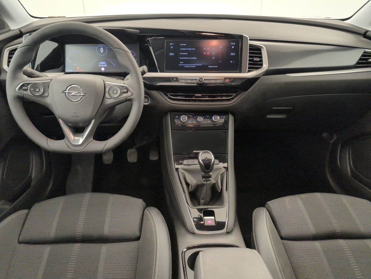 Opel Grandland — photo 13
