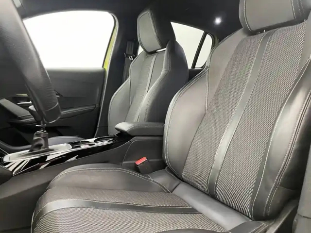 Peugeot 208 puretech 100 s&amp;s bvm6 — photo 14