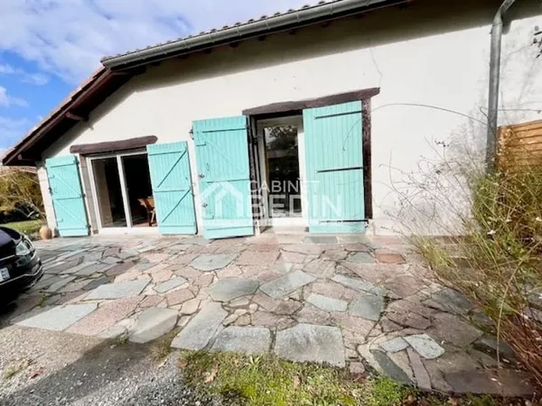 Ensemble immobilier 11 pièces 210 m²