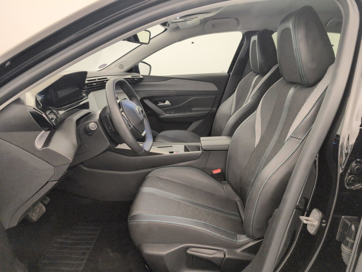Peugeot 308 — photo 16