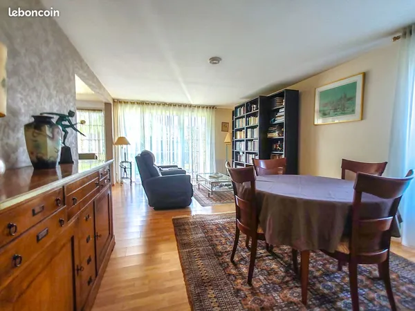 Appartement 4 pièces 82 m² avec jardin privatif et garage fermé — Caen, quartier Lébisey