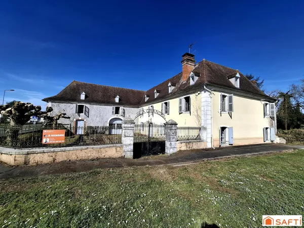 Immeuble de 550 m² - Fort potentiel - Parcelle de 8 573 m²