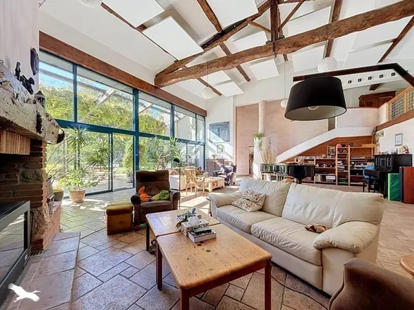 Maison 8 pièces 470 m²