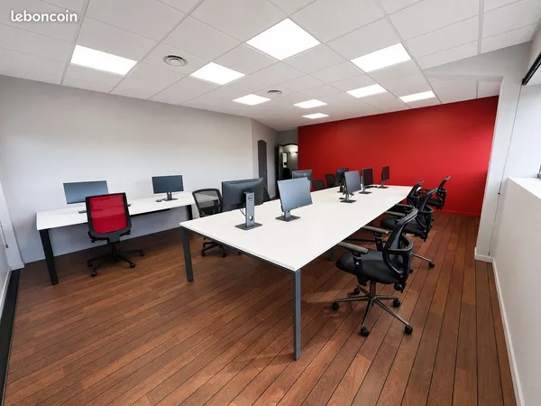 Bureau privatif 10 postes - Tout inclus - Proche La Rochelle | Rhinos Cowork