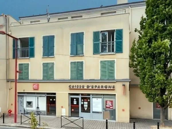 Commerce 136 m²