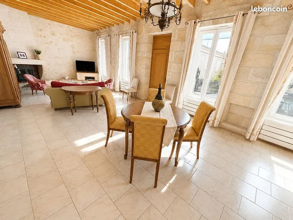 Maison 6 pièces 140 m²