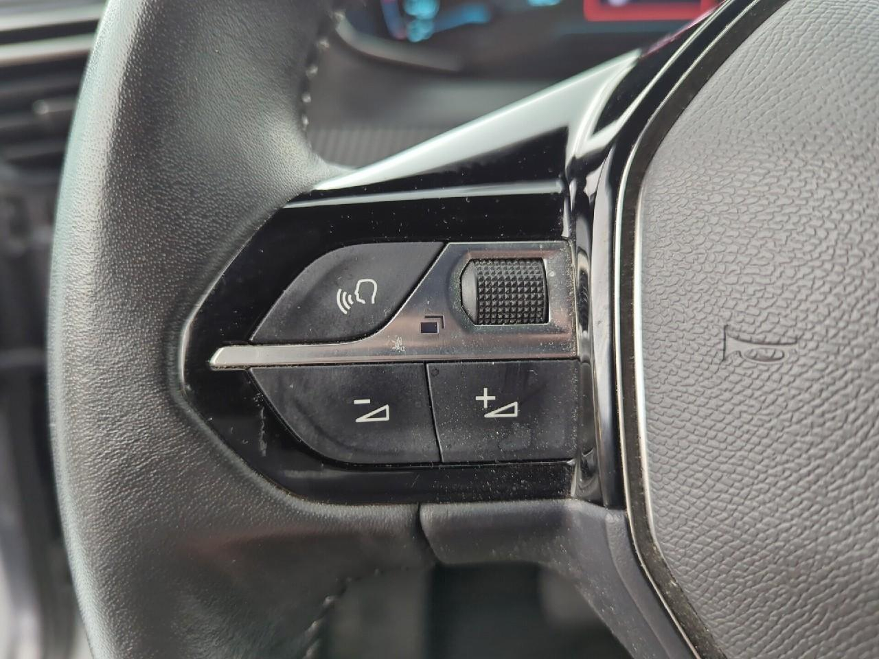Peugeot 2008 electrique 136 ch active pack — photo 26