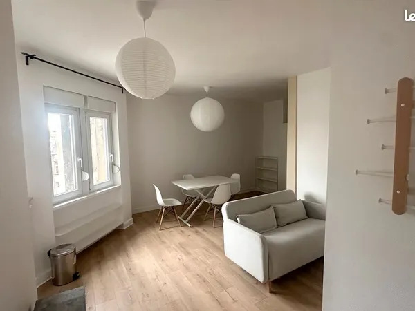 Grand studio meublé 34 m² - Strasbourg / Place de Haguenau