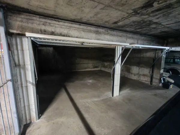 Double garage en sous-sol