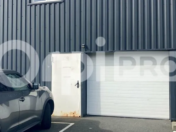 Local d'activité 120 m²