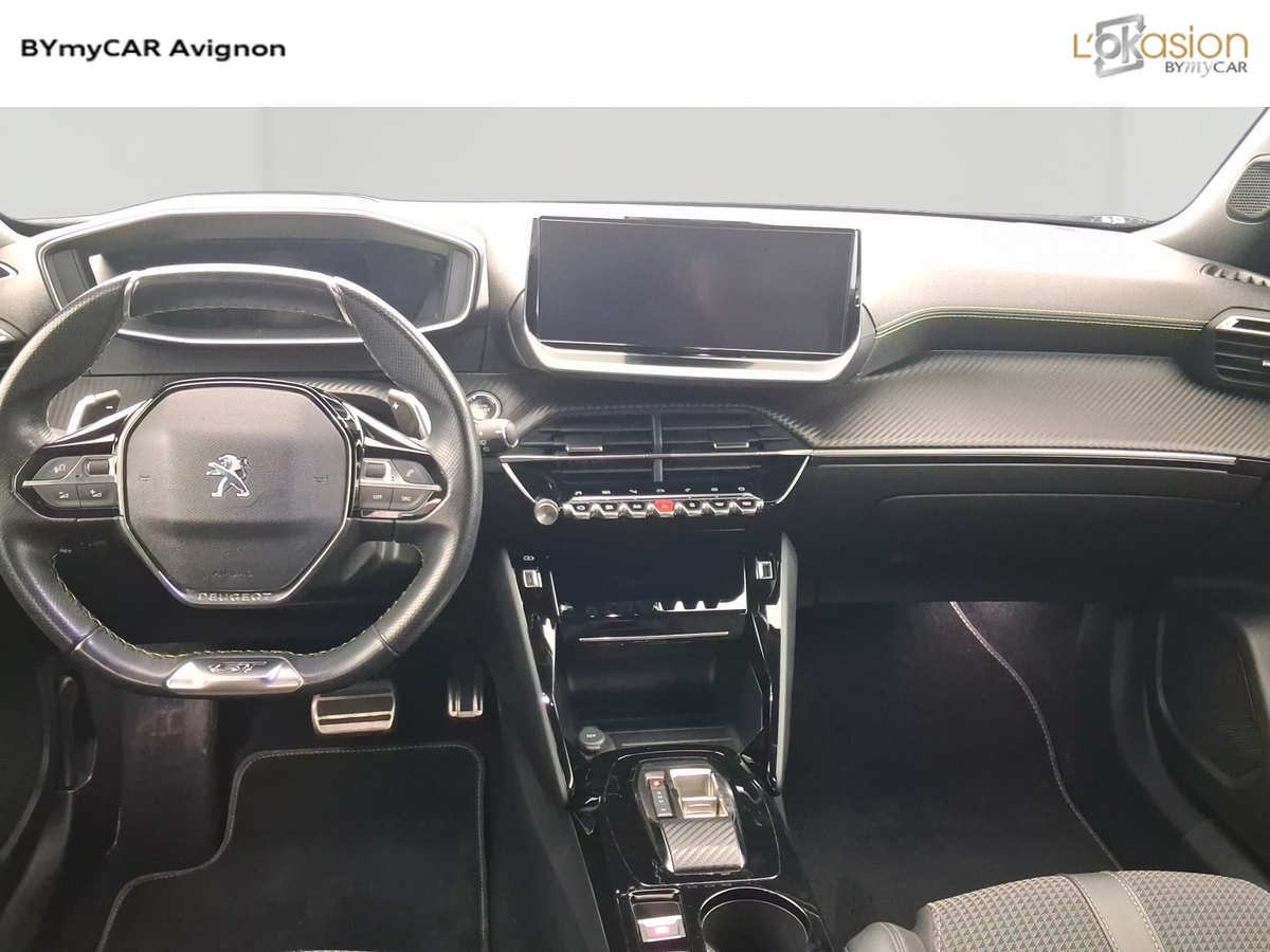 Peugeot 2008 PureTech 130 S&amp;S EAT8 — photo 10