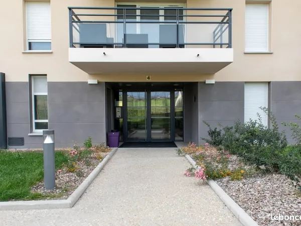 Bureau professionnel de 13 m² à louer - Cabinet paramédical à Cournon-d'Auvergne (63)