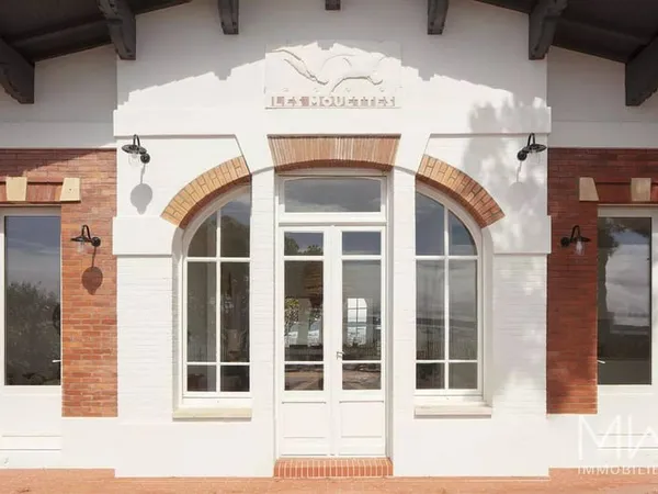 Villa 10 pièces 220 m²
