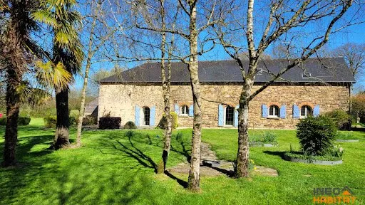 Maison 6 pièces 196 m²