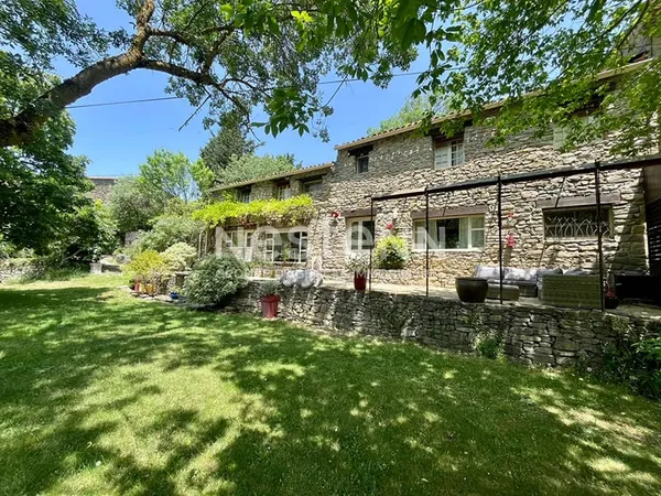 Maison 9 pièces 185 m²