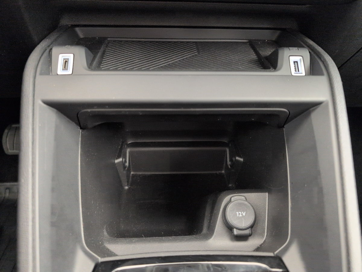 Citroën C4 — photo 19