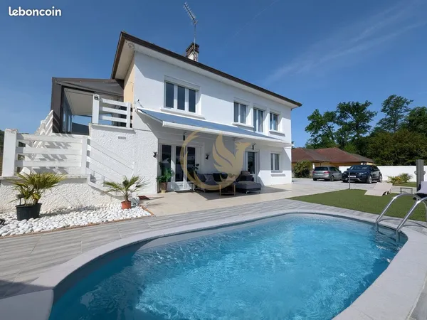 Maison 6 pièces 165 m²