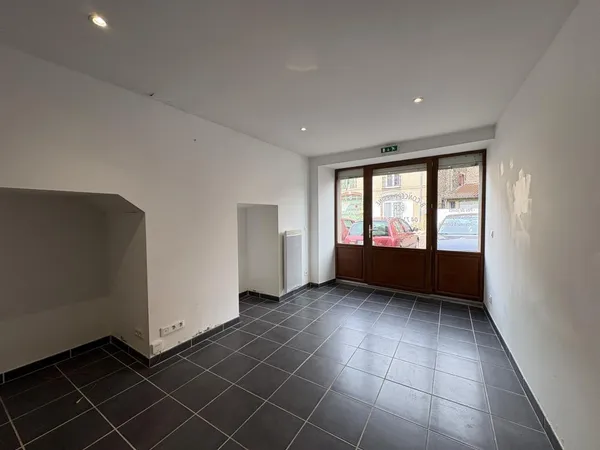 Local commercial / bureau 30 m² -Brives-Charensac