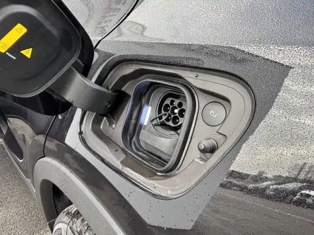 Volvo Xc40 recharge extended range 252 ch 1edt — photo 23